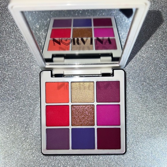 ABH Norvina Palette Mini Vol. 1 - Picture 3 of 4